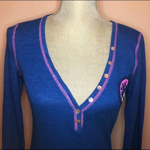 Victoria’s Secret Pink thermal with deep V-neck - Picture 3 of 8